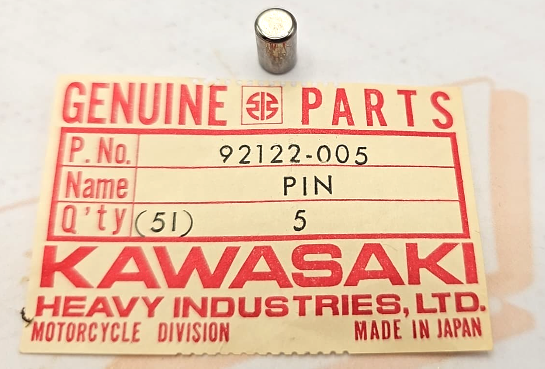 1 NOS Genuine Kawasaki Balancer Dowel Pin 76-83 KZ750, 77 KE250 OEM 92122-005