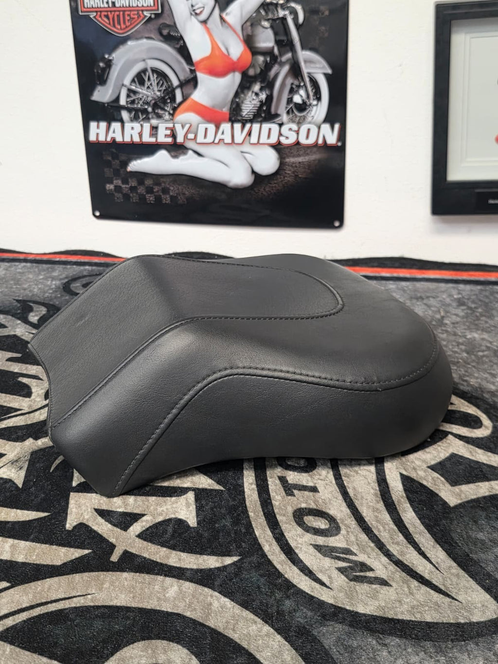 2005-2017 OEM Harley-Davidson Softail FATBOY,Deluxe Passenger Pillion Rear Seat