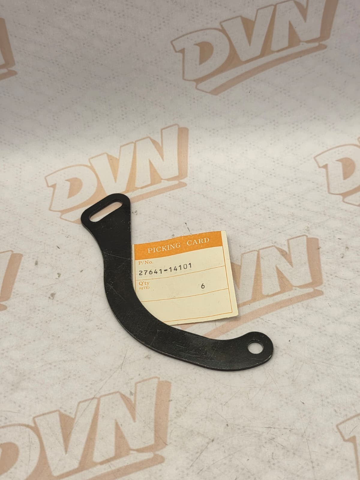 NOS SUZUKI 27641-14101 CHAIN GUIDE  OEM