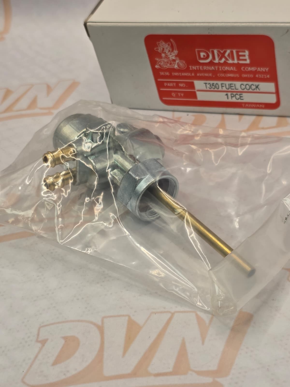 Petcock Fuel Tank  Switch Valve Assembly For SUZUKI T350 1969-1972