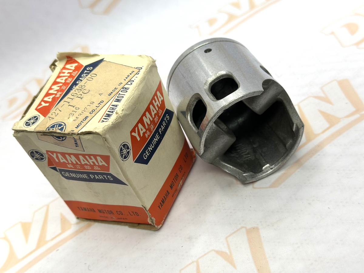 NOS Yamaha 1974-75 MX100 1.00 Oversize Piston 53.00 mm 427-11638-00