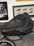 08 Harley Softail FAT BOY 105TH ANIYVERSAry Front Seat Solo OEM