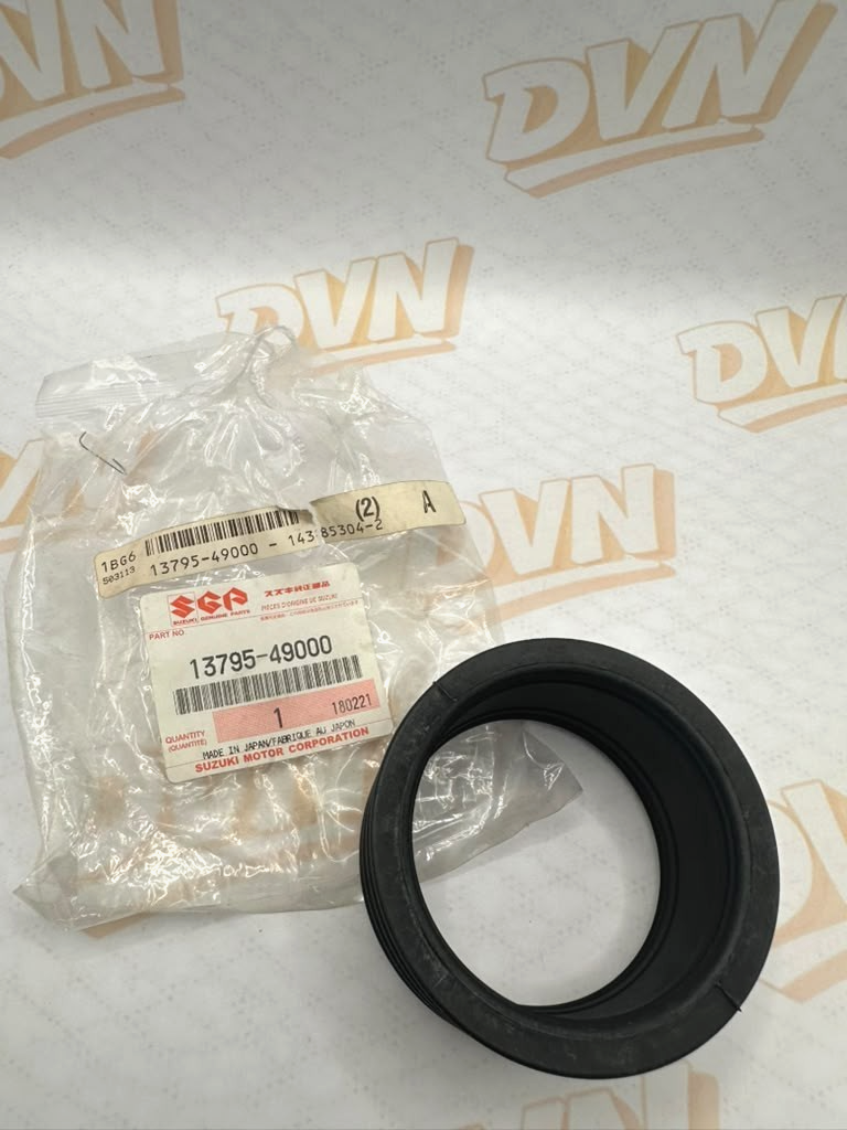 SUZUKI  OEM CARBURETO  HOSE,AIR CLEANER  13795-49000