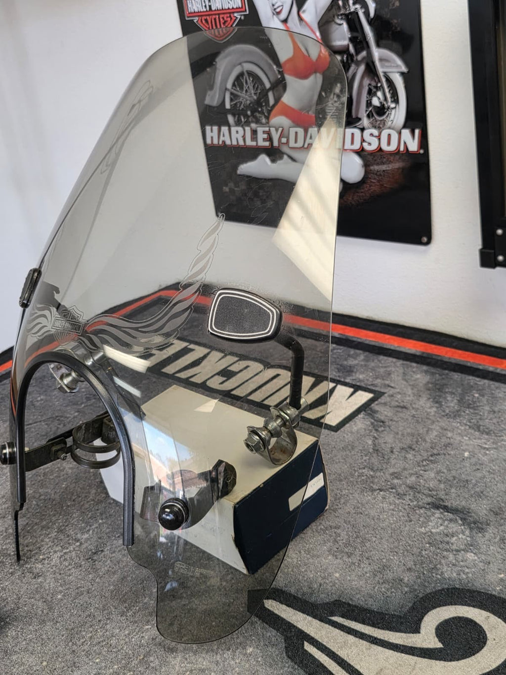 Clear Motorcycle Windshield For Harley  Softail