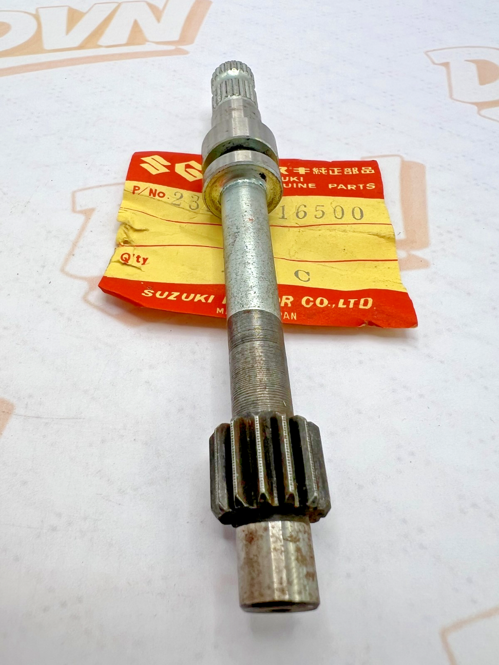 NOS GENUINE  SUZUKI RM400 RM370 TM250 CLUTCH RELEASE PINION 23261-16500 VINTAGE
