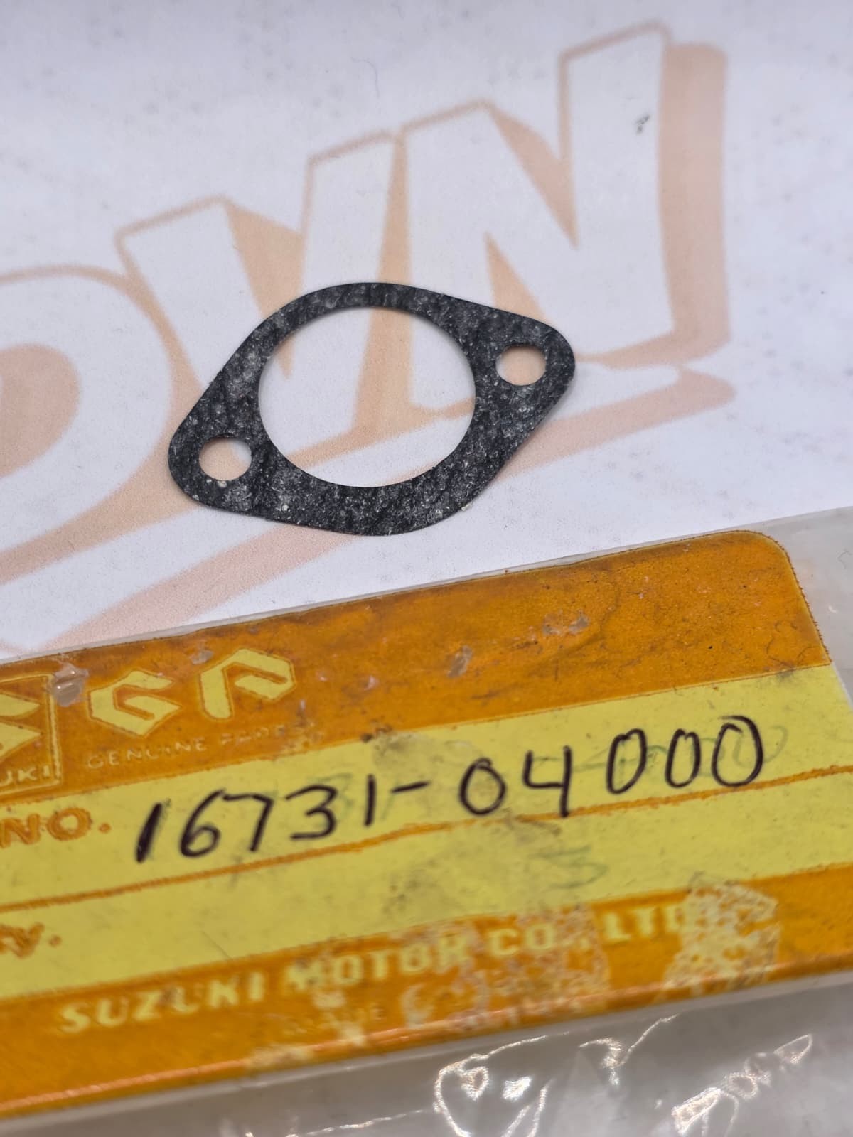 NOS GENUINE SUZUKI OIL PUMP GASKET 16731-04000 NEW OEM