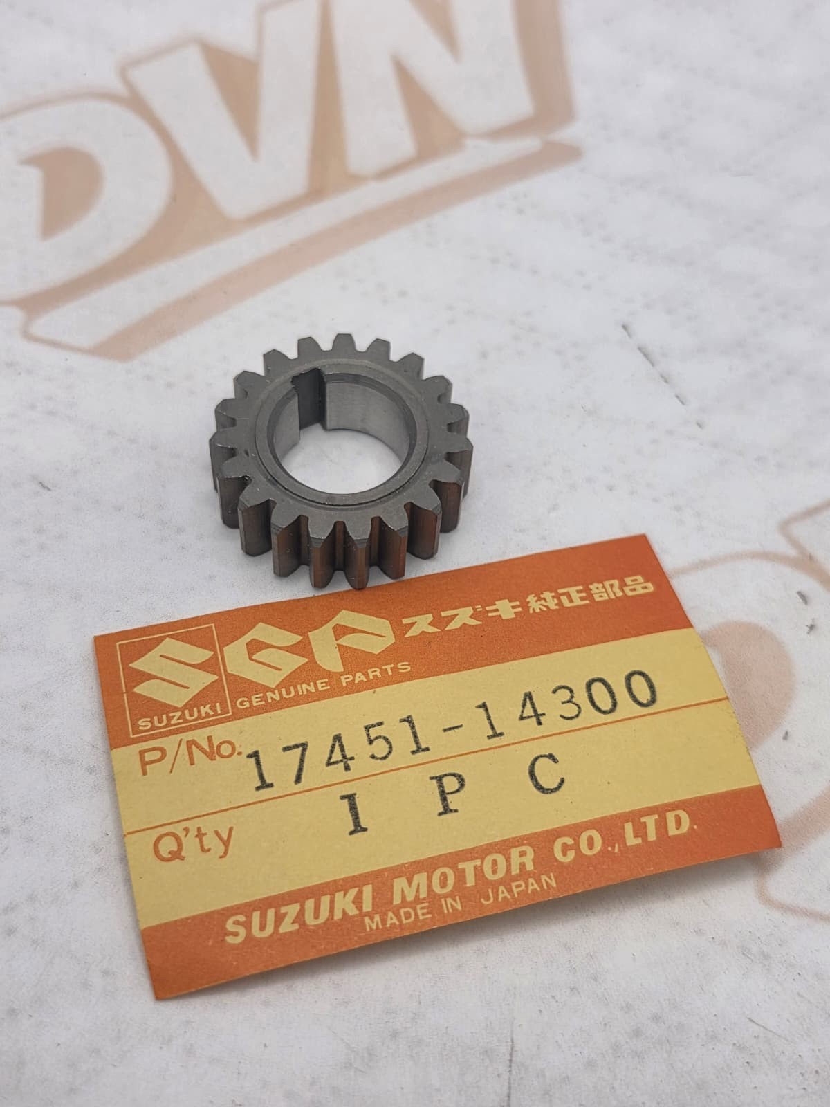 NOS Suzuki 82-85 RM125 82-85 RM250 Water Pump Gear Drive Genuine OEM 17451-14300