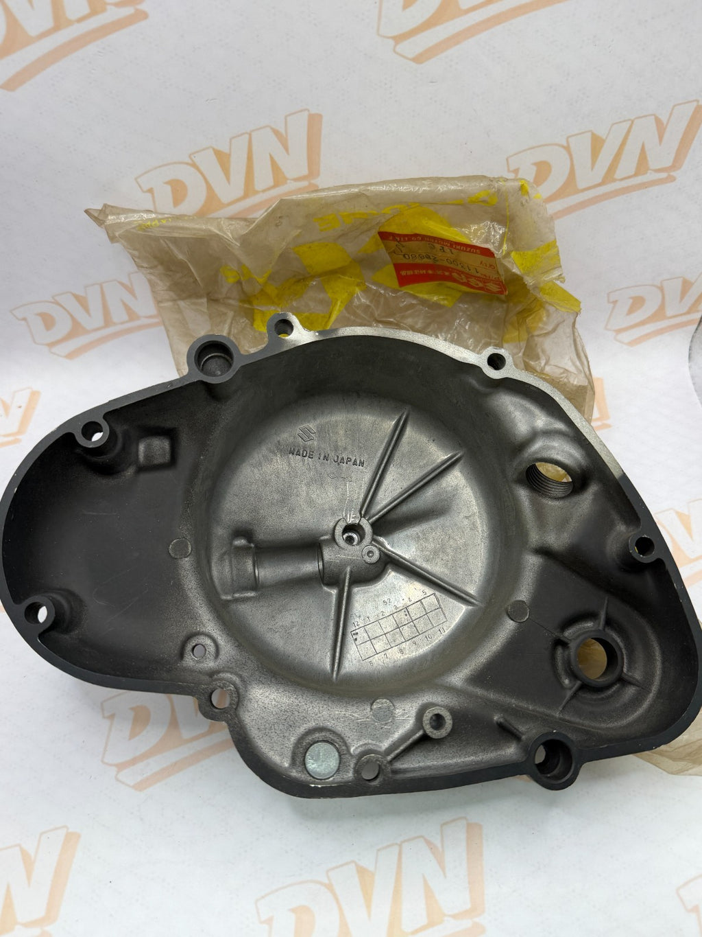 NOS 1975 Suzuki TC125 OEM Clutch Cover Engine Side Cover Assy 11300-28860