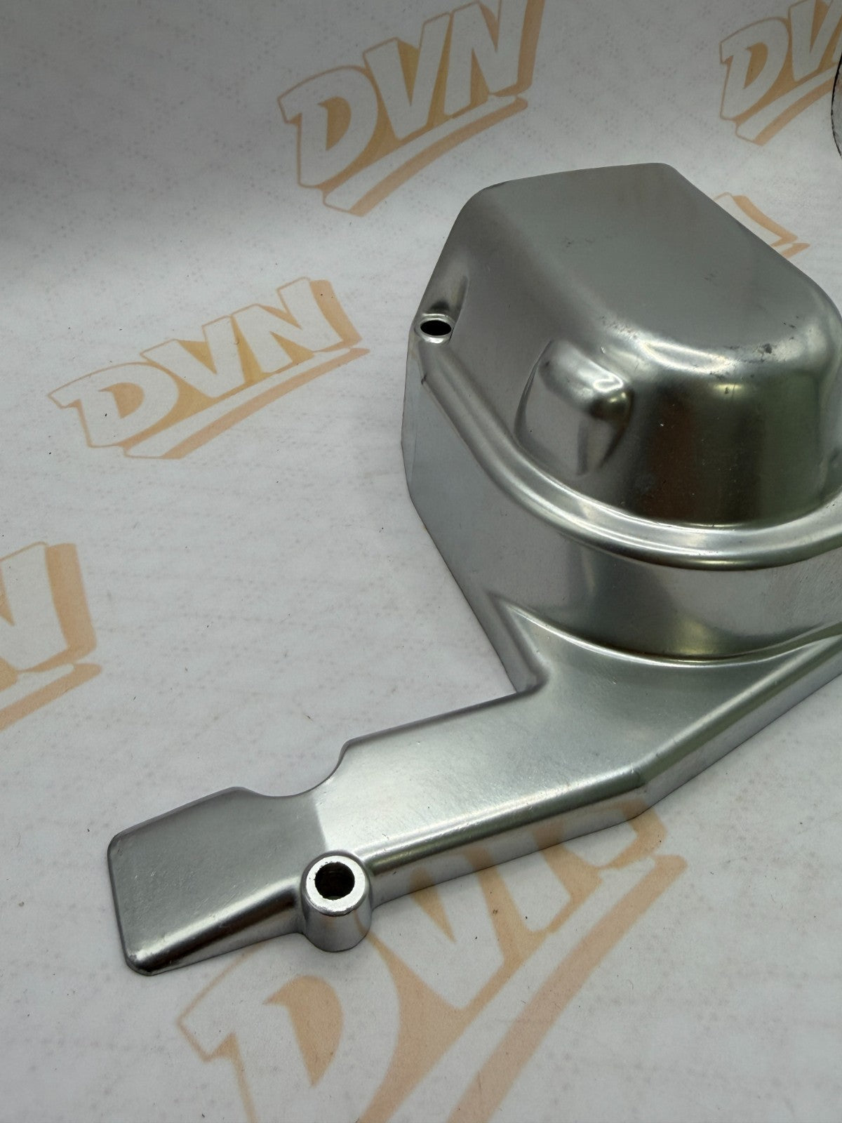 NOS Suzuki GT750 Engine Oil Pump Cover  1972- 1977 11411-31002