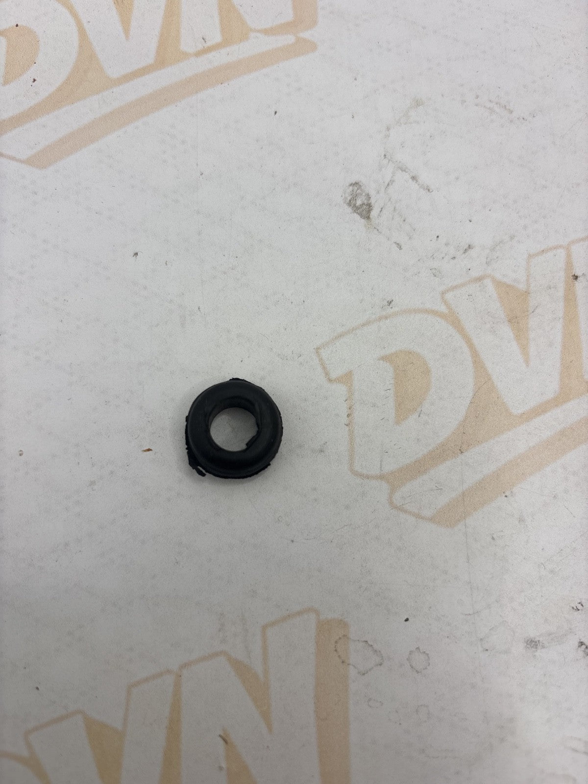 Kawasaki NOS NEW 92071-019 Harness Grommet 10mm Z1 W1 W2 A1 A7 C2 EN EX F3 F4 F5