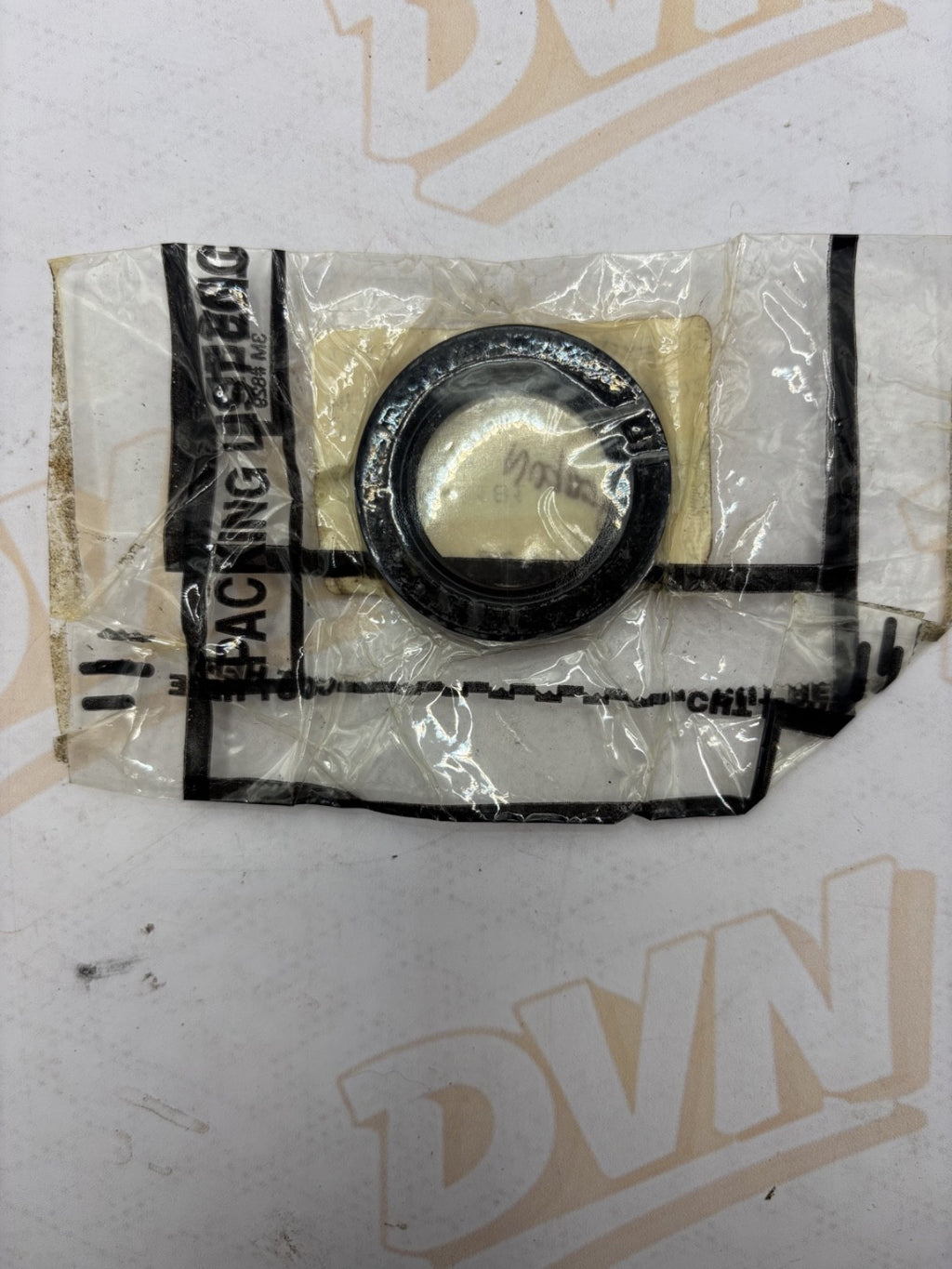 New Original OEM Kawasaki 92049-1181 Oil Seal