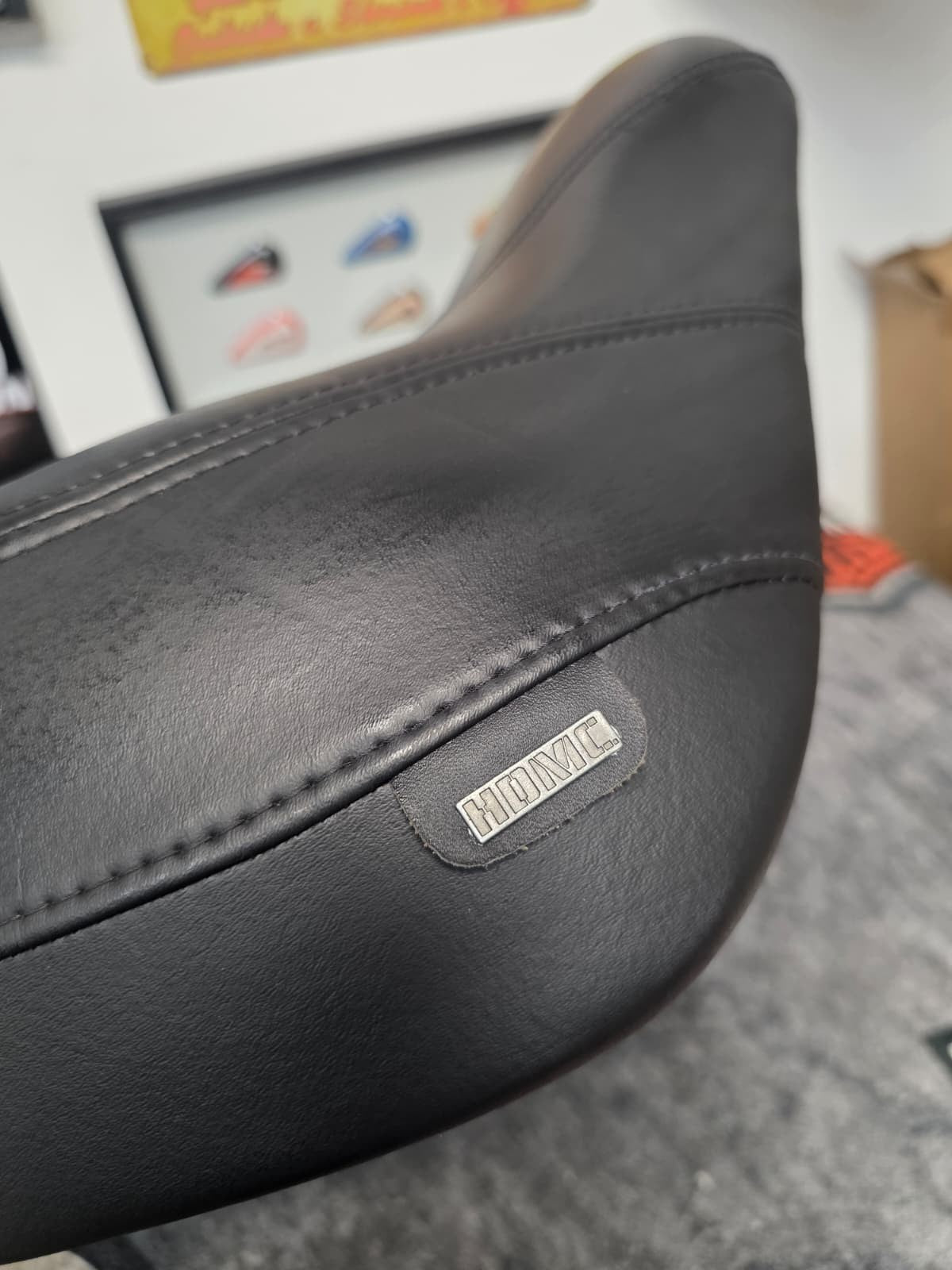 Harley DAVISON SOFTAIL FLDE,FLHC,FLSLAND FXBB 2018-Up SEAT Seat 52000294