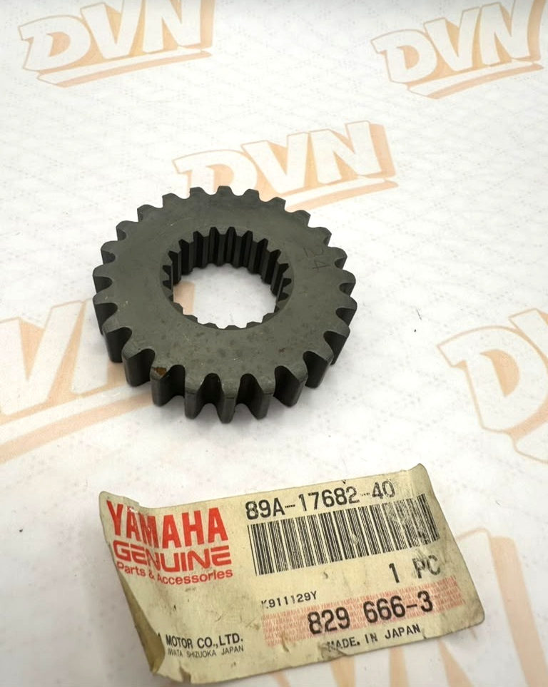 New Yamaha Sprocket  (24T)  89A-17682-40  Genuine