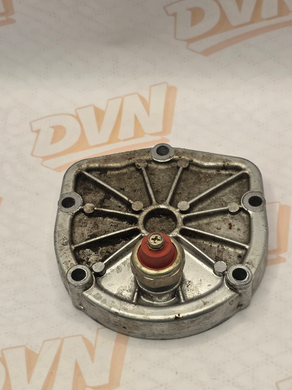 1980 SUZUKI GS750 GS 750 L ENGINE OIL FILTER COVER CAP 16531-45400
