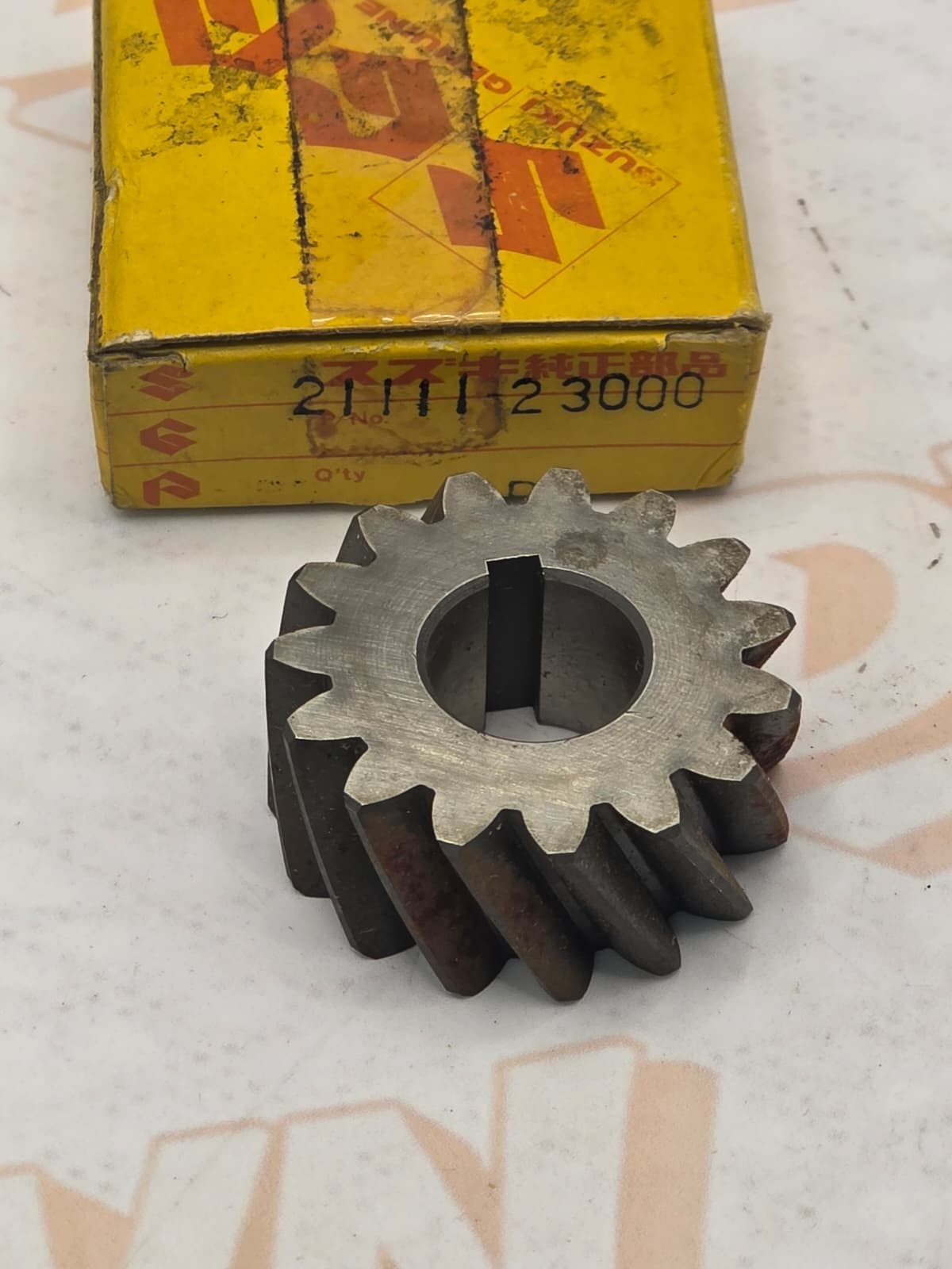 Suzuki NOS RV90 1972-1977 Primary Drive Gear 21111-23000