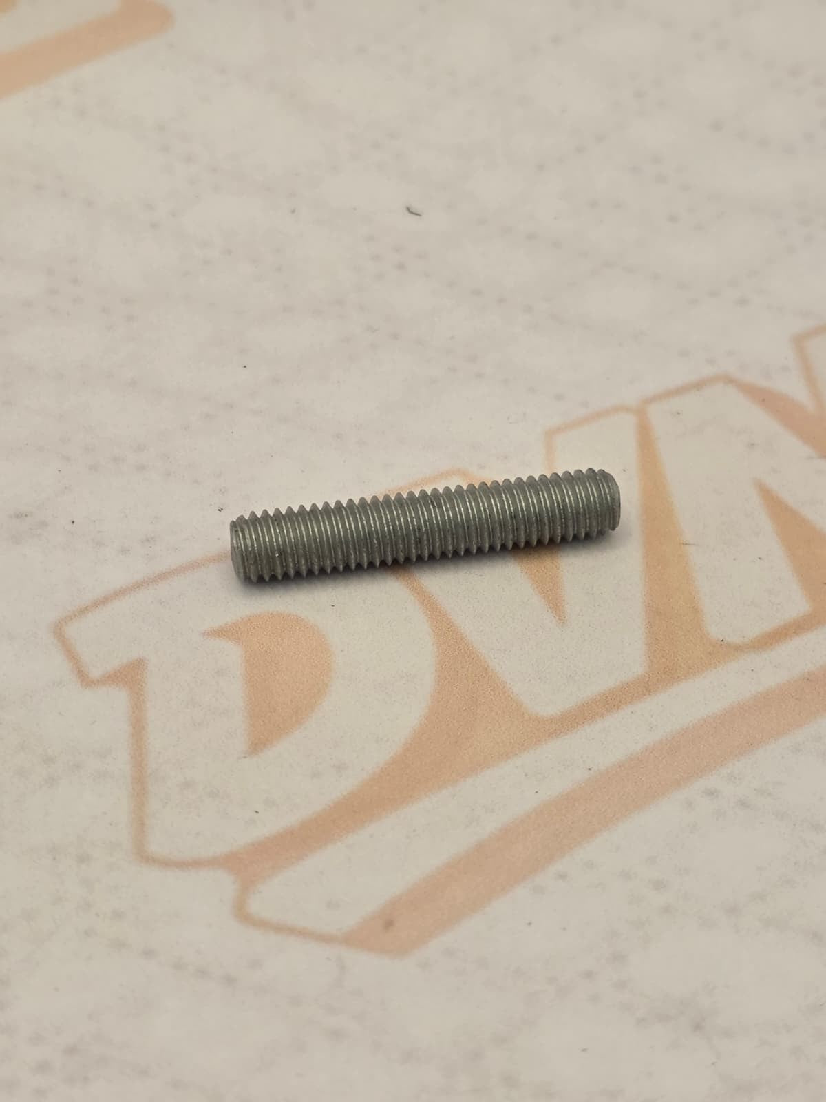 *NEW OEM* 0810 Honda Stud Bolt 90033-041-020