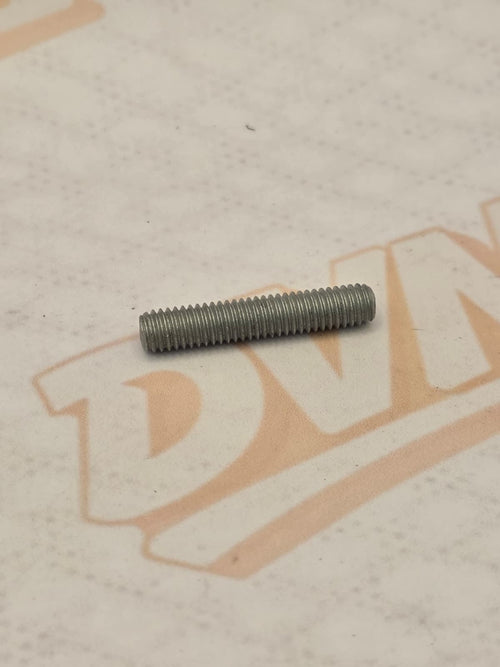 *NEW OEM* 0810 Honda Stud Bolt 90033-041-020