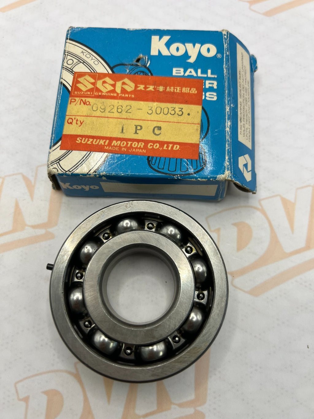 suzuki NOS OEM bearing, rh 09262-30033