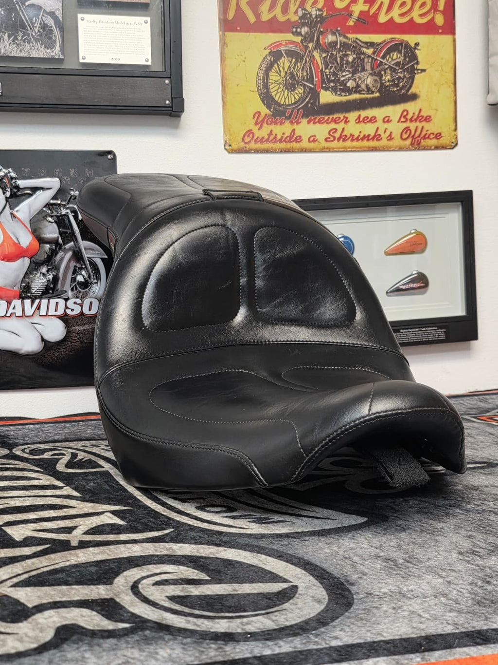 07-08Harley CVO SPRINGER,CROSS BONE08-10 OEM PassengerDriver Seat Saddle Le Pera