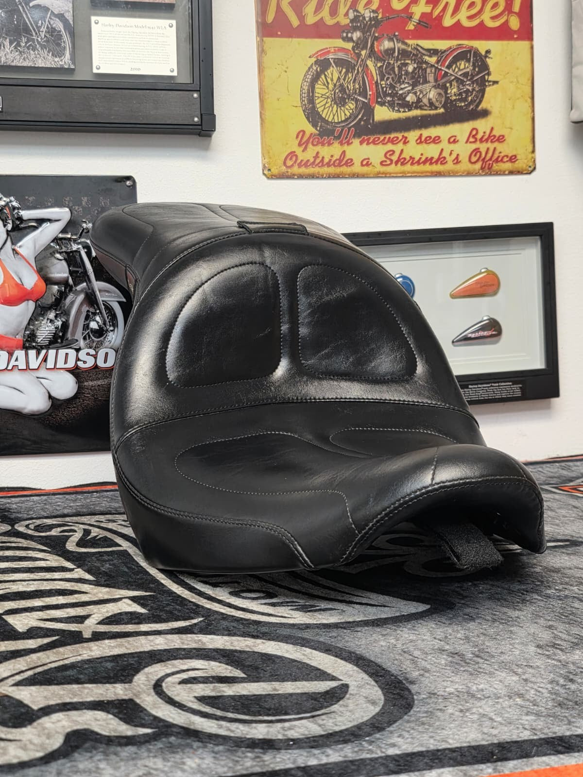 07-08Harley CVO SPRINGER,CROSS BONE08-10 OEM PassengerDriver Seat Saddle Le Pera