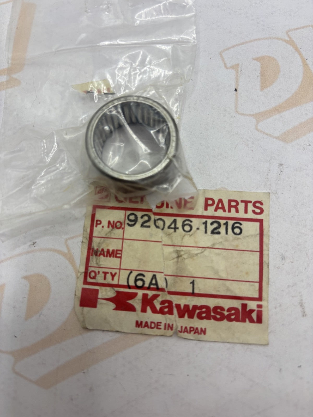 1 NEW Genuine Kawasaki KDX 200 220, KX 125 250 Needle Bearing NOS OEM 92046-1216