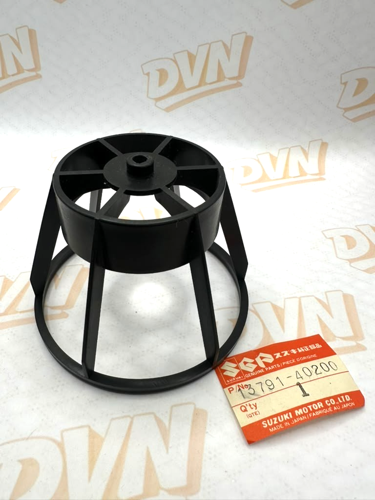 Suzuki RM 125 / 1979 RM 250 400  13791-40200 Air Filter Cage