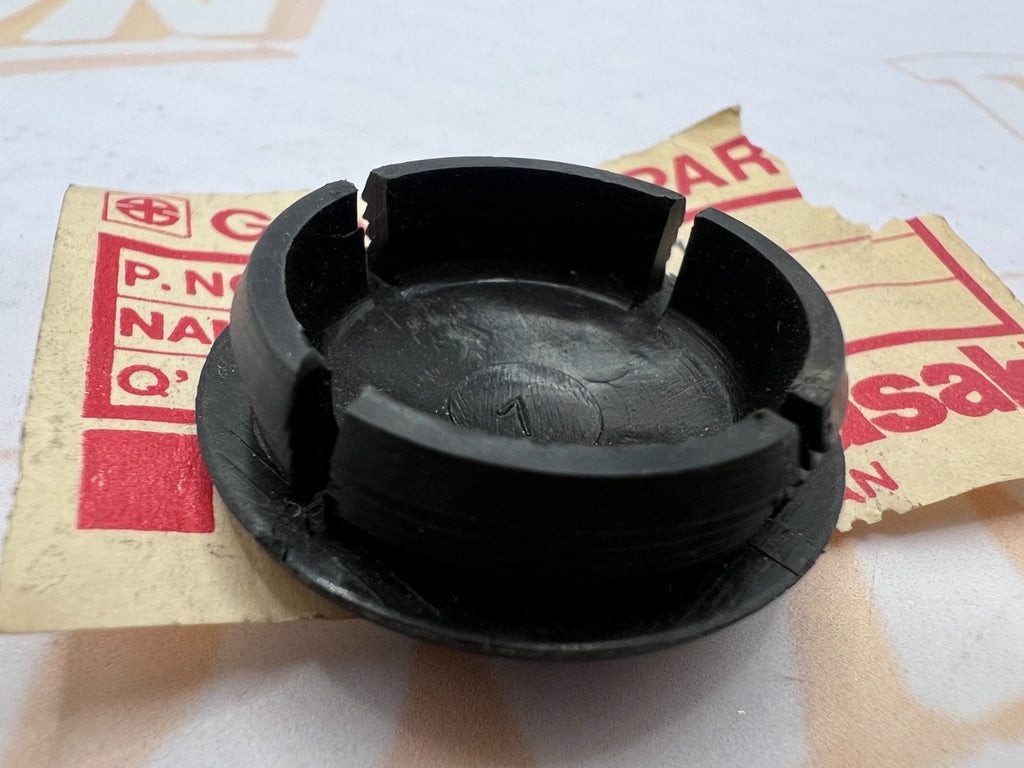 NOS Kawasaki Rubber Top Fork Cap 80-83 KE125 11012-1119