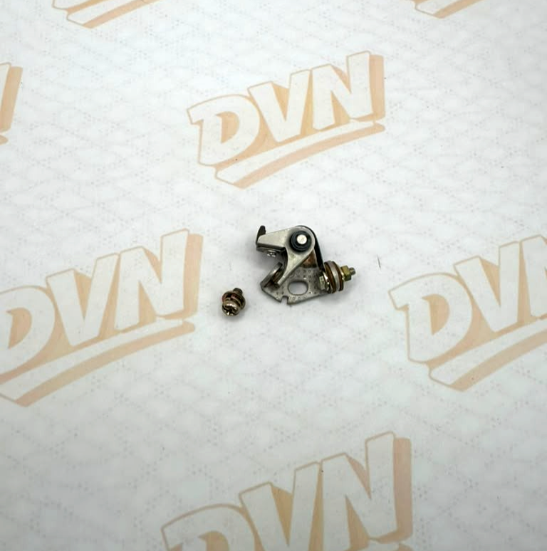 Vintage Suzuki 33160-31010 Contact Points