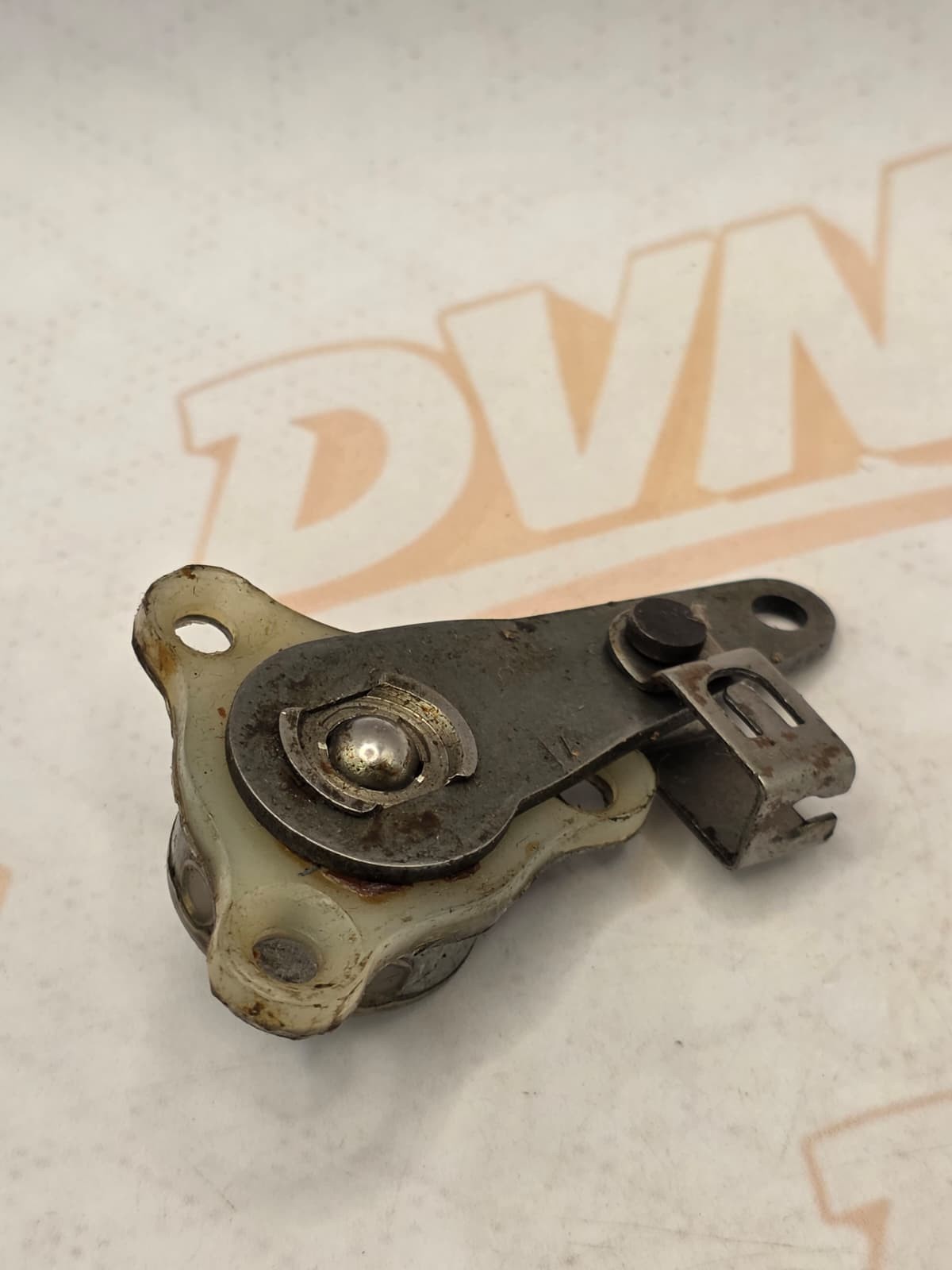 NOS SUZUKI M15 M15D CLUTCH RELEASE MECHANISM 23200-01030