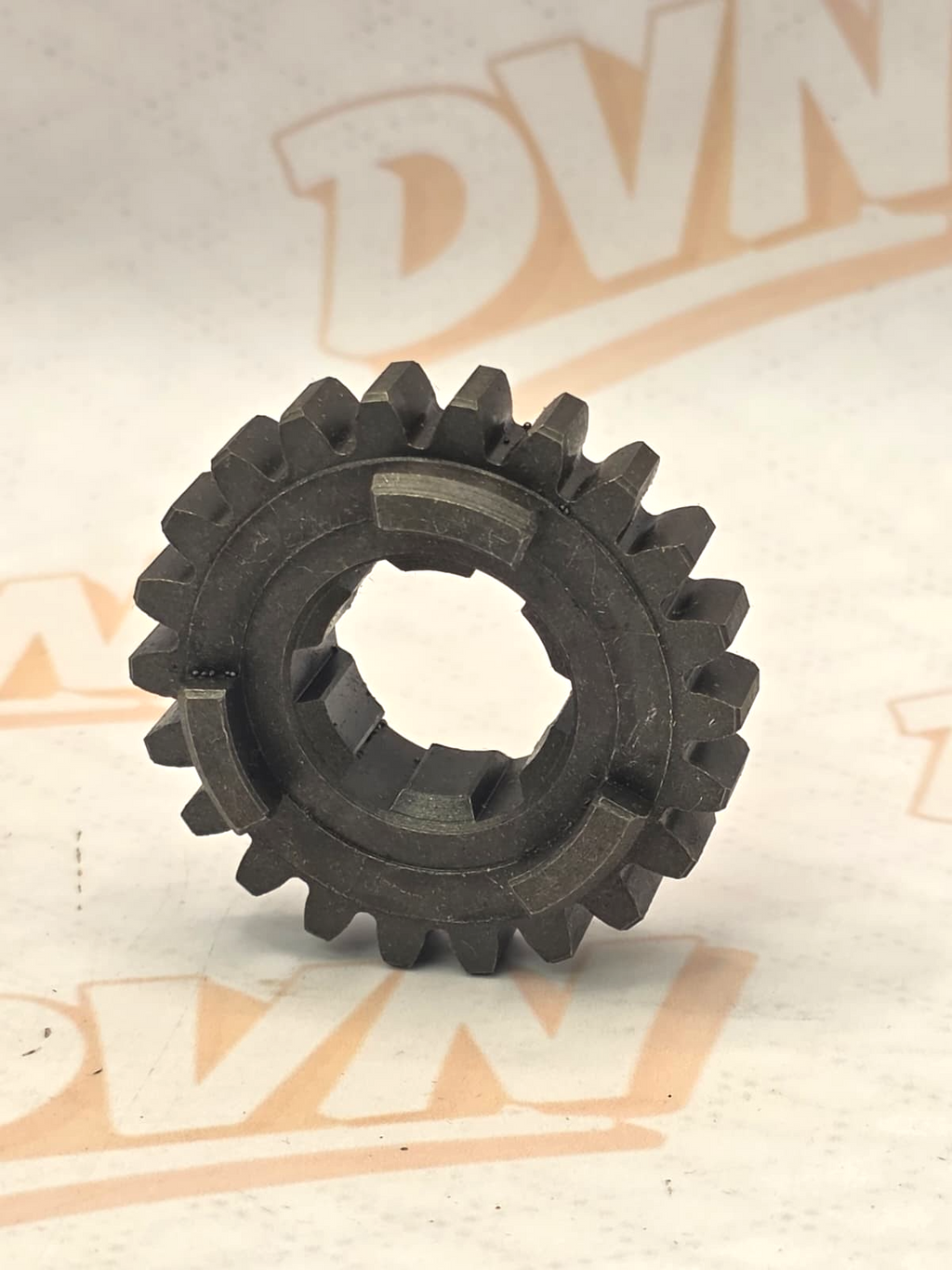 Suzuki 24341-18001 4th Driven Gear 1968 T305 1969 TC305