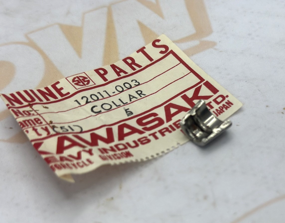 1 NOS Genuine Kawasaki KZ750 KZ 750 VALVE SPRING KEEPER COLLAR OEM 12011-003 NEW