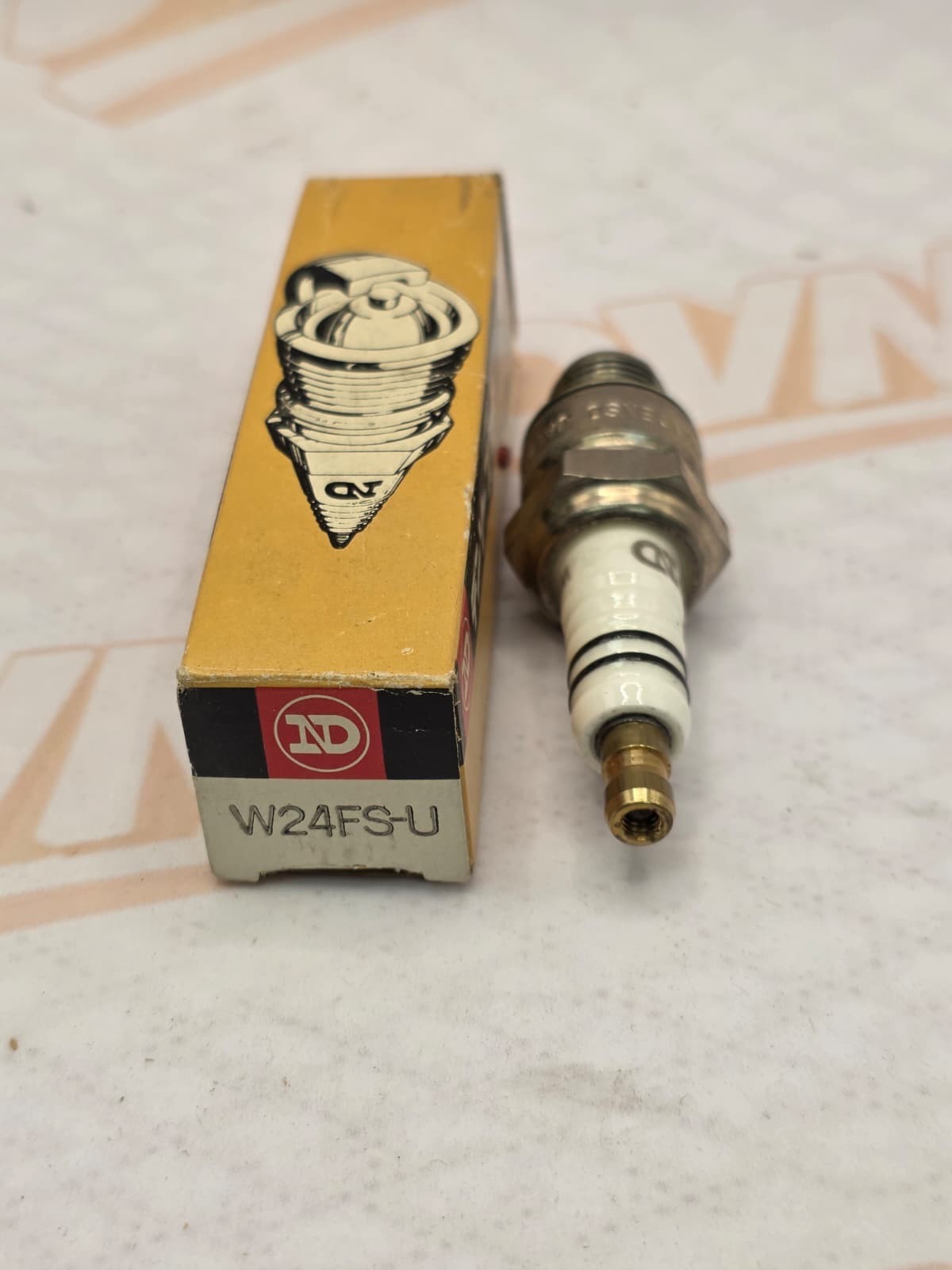 NIPPONDENSO SPARK PLUG.  W24FS-U.  SP288.
