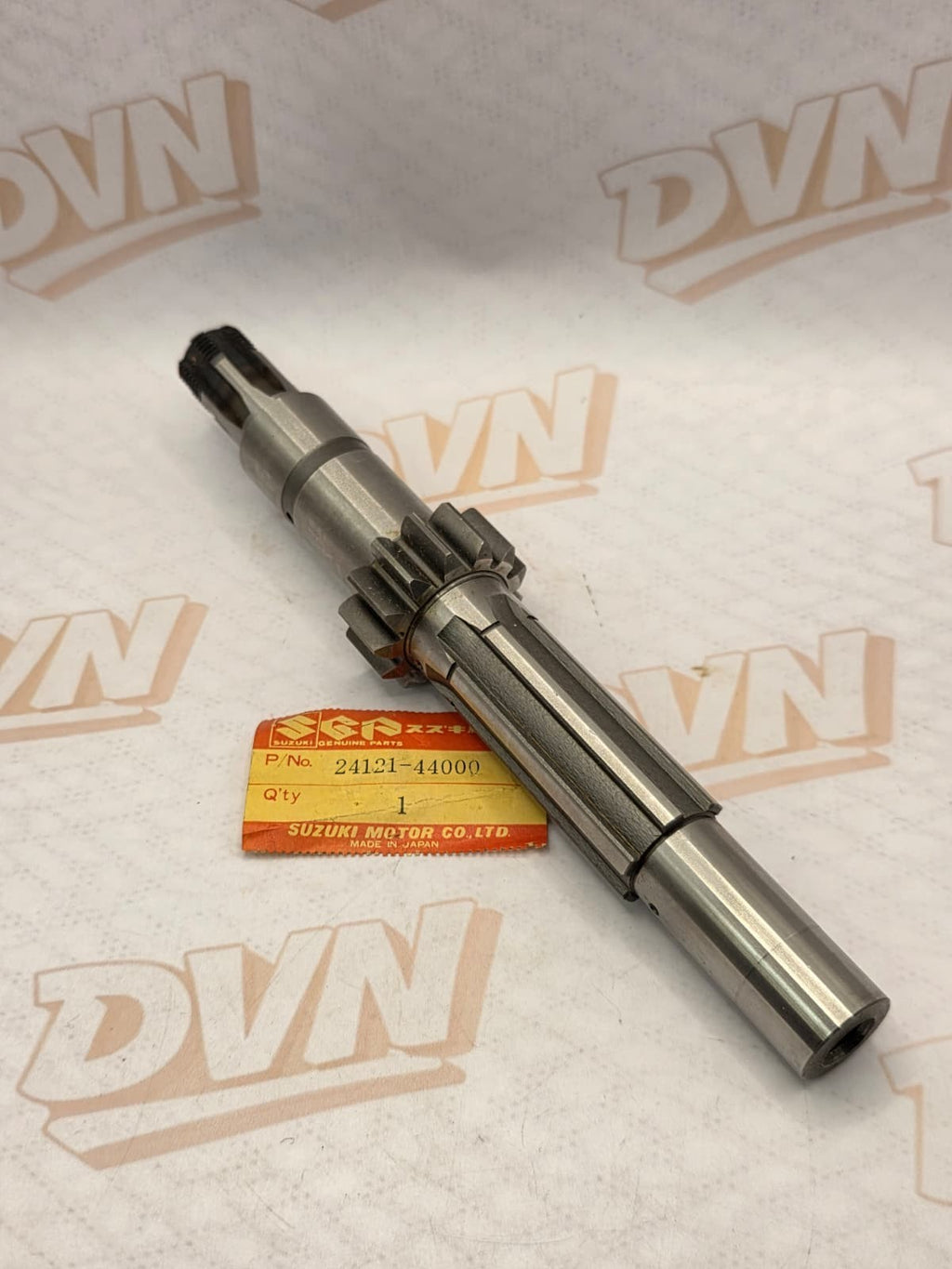 NOS Suzuki Countershaft GS400 GS425  24121-44000