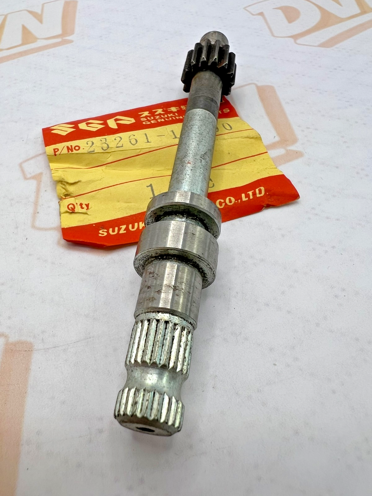 NOS GENUINE  SUZUKI RM400 RM370 TM250 CLUTCH RELEASE PINION 23261-16500 VINTAGE
