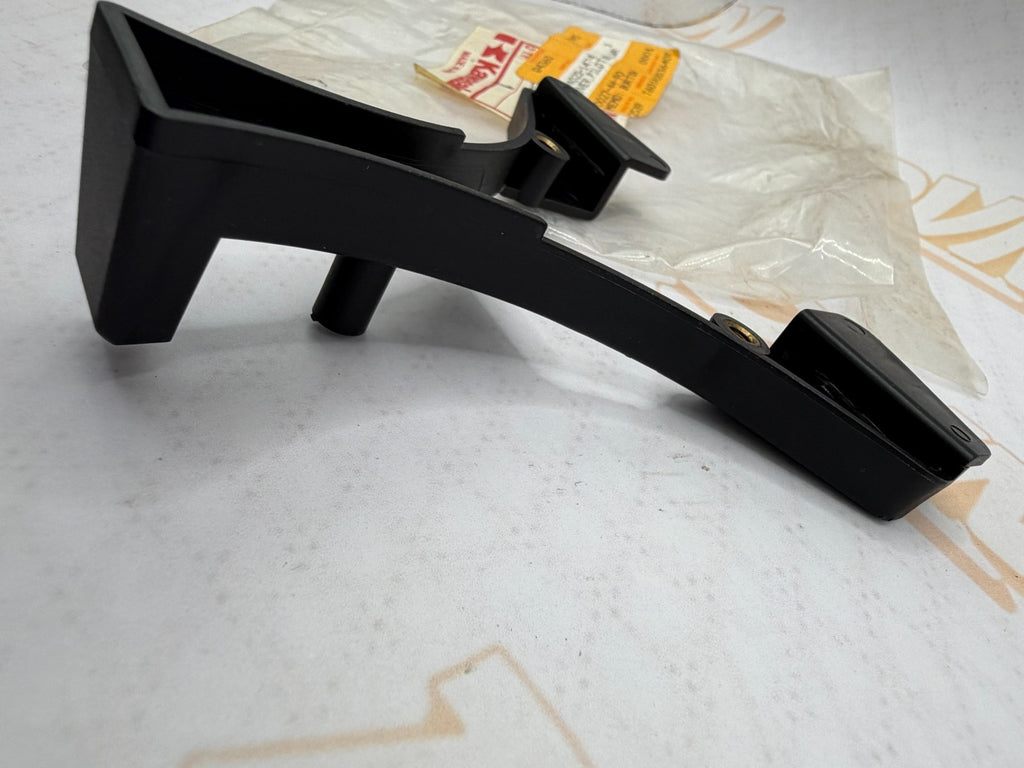 KAWASAKI OEM COVER PILOT BOX LWR SPECTRE KZ550 KZ750 14025-1474