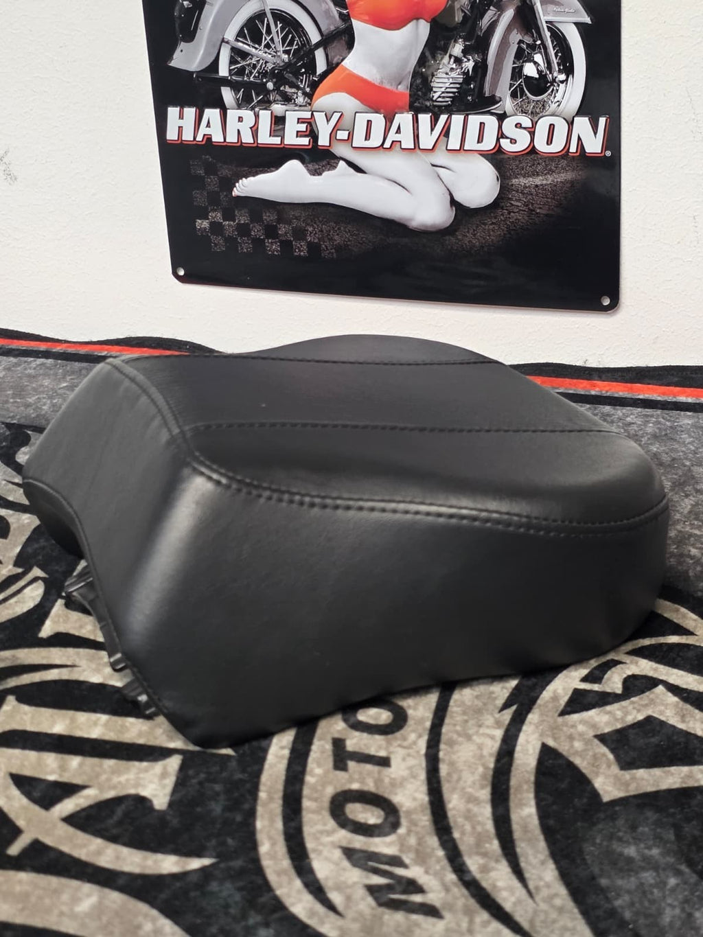 05-17 Harley-Davidson Heritage,deluxe,Softail models Passenger Pillion Seat OEM