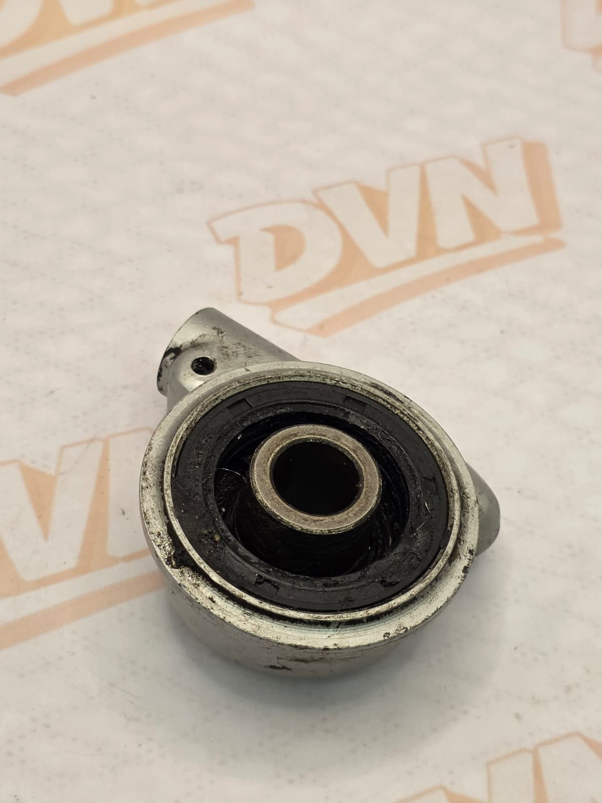 1976 HONDA GL1000 GOLDWING SPEEDOMETER PINION SPEEDO DRIVE HUB 44800-371-003