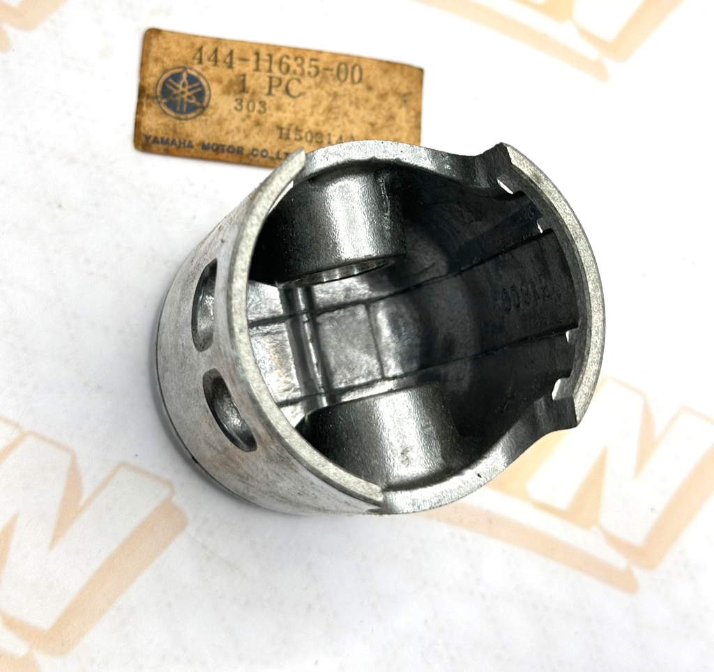New Yamaha OEM NOS PISTON / 444-11635-00 / .25mm OVER / DT125 1974-75