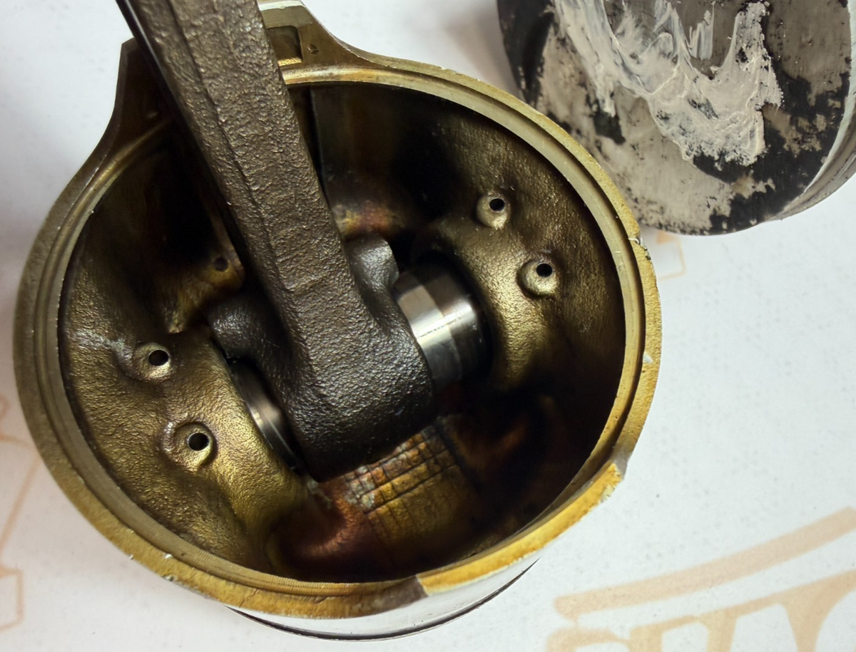 1983 Honda CB1000 OEM Engine Pistons Rings Connecting Rod Assembly 13101-MG1-670