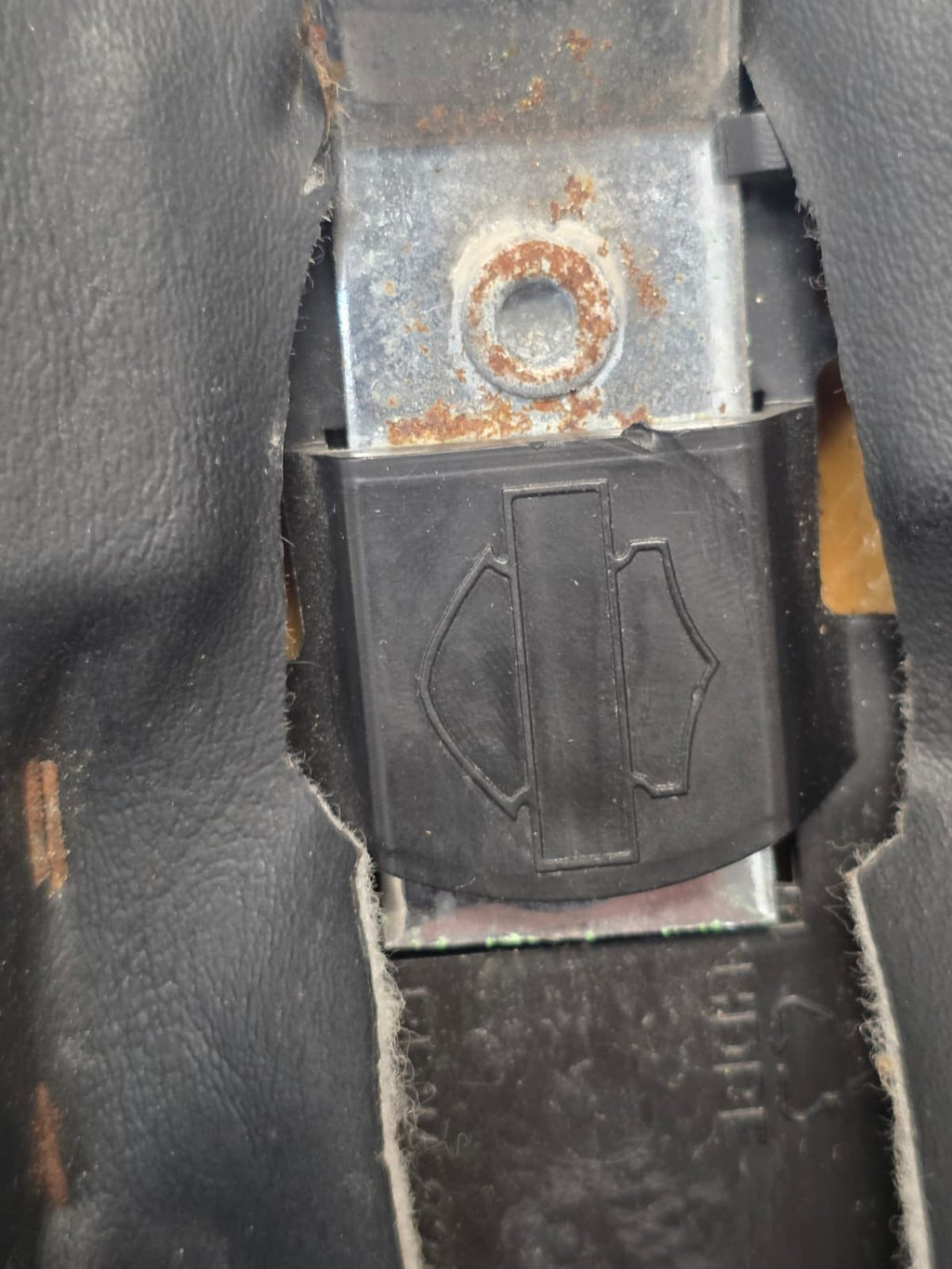 05-17 Harley-Davidson Heritage,deluxe,Softail models Passenger Pillion Seat OEM