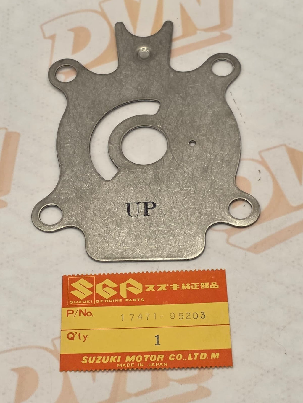 U27 Genuine Suzuki Marine 17471-95203 Water Pump Plate OEM