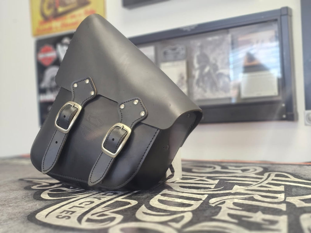 Harley Davidson Original Genuine Motorcycle Saddlebag Black