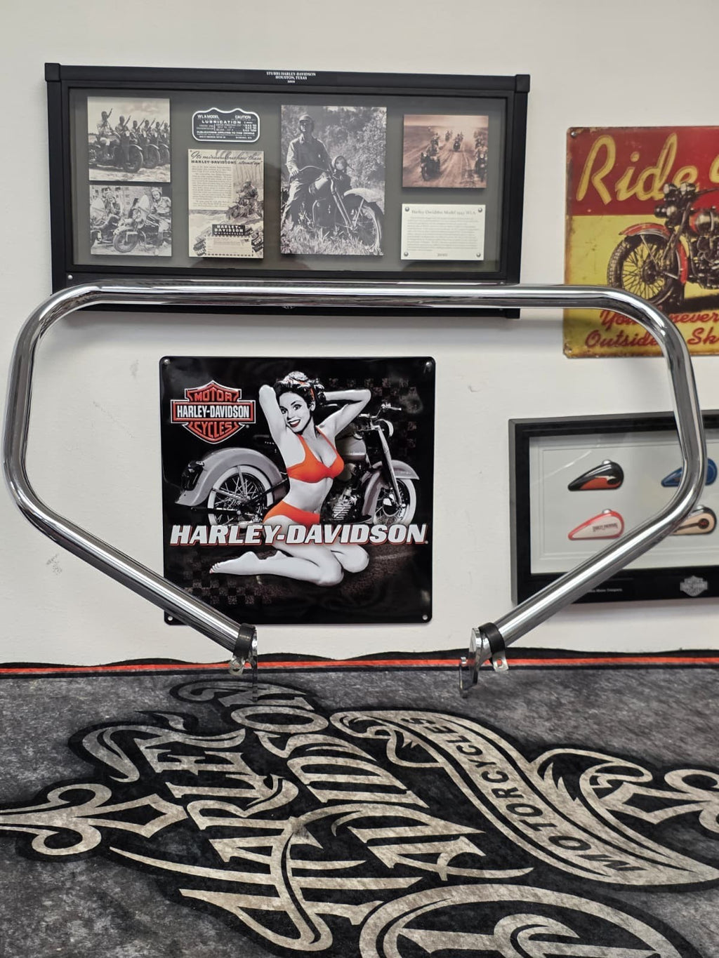 Highway Engine Guard Crash Bar For Harley softail 00-17 SPRINGER,FATBOY,BREAKOUT