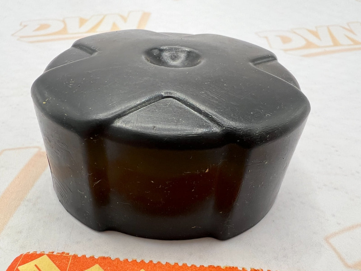 NOS GENUINE SUZUKI GAS CAP LT185 LT125 LT230 LT300 OEM 44211-24400 LT