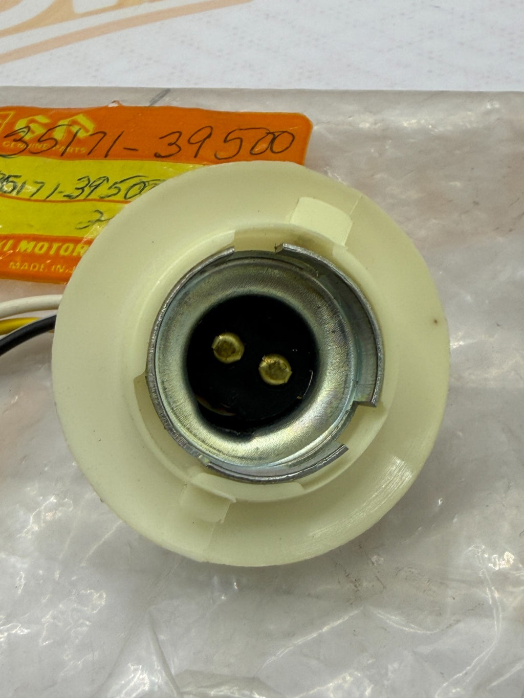 Suzuki Head lamp socket 1985-1987 LT185 1985-86 LT23OS 35171-39500