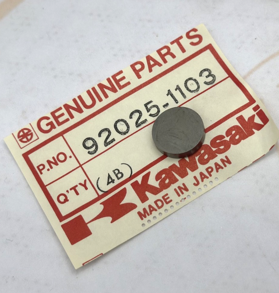 1 NOS Genuine Kawasaki KZ650 KZ750 ZX750 ZX900 Shim 2.65 Part OEM 92025-1103 NEW
