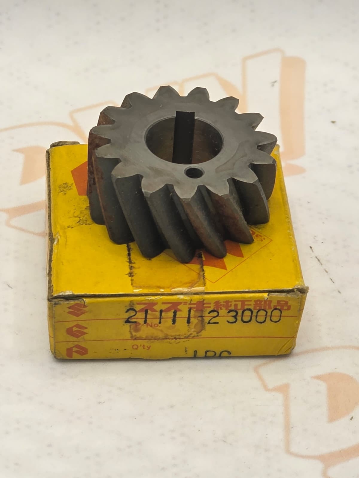 Suzuki NOS RV90 1972-1977 Primary Drive Gear 21111-23000