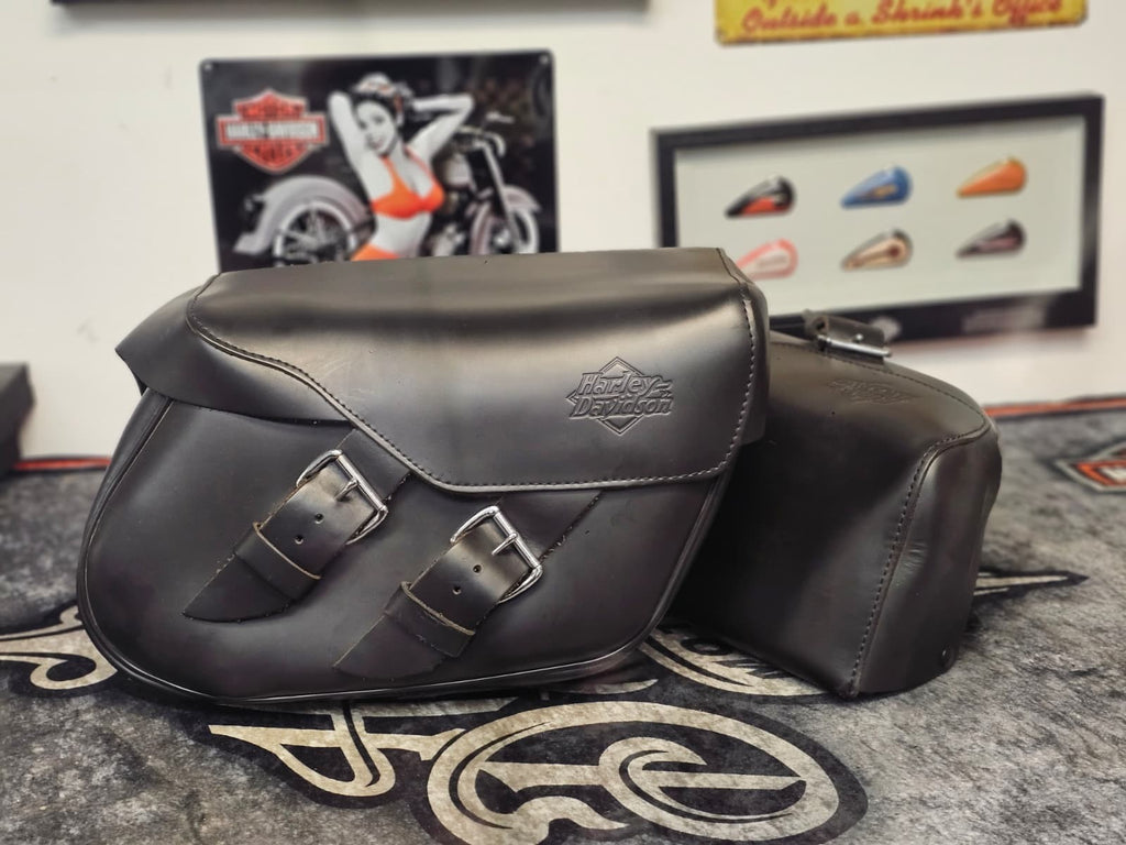 OEM Harley-Davidson Softail Saddlebags 06-17