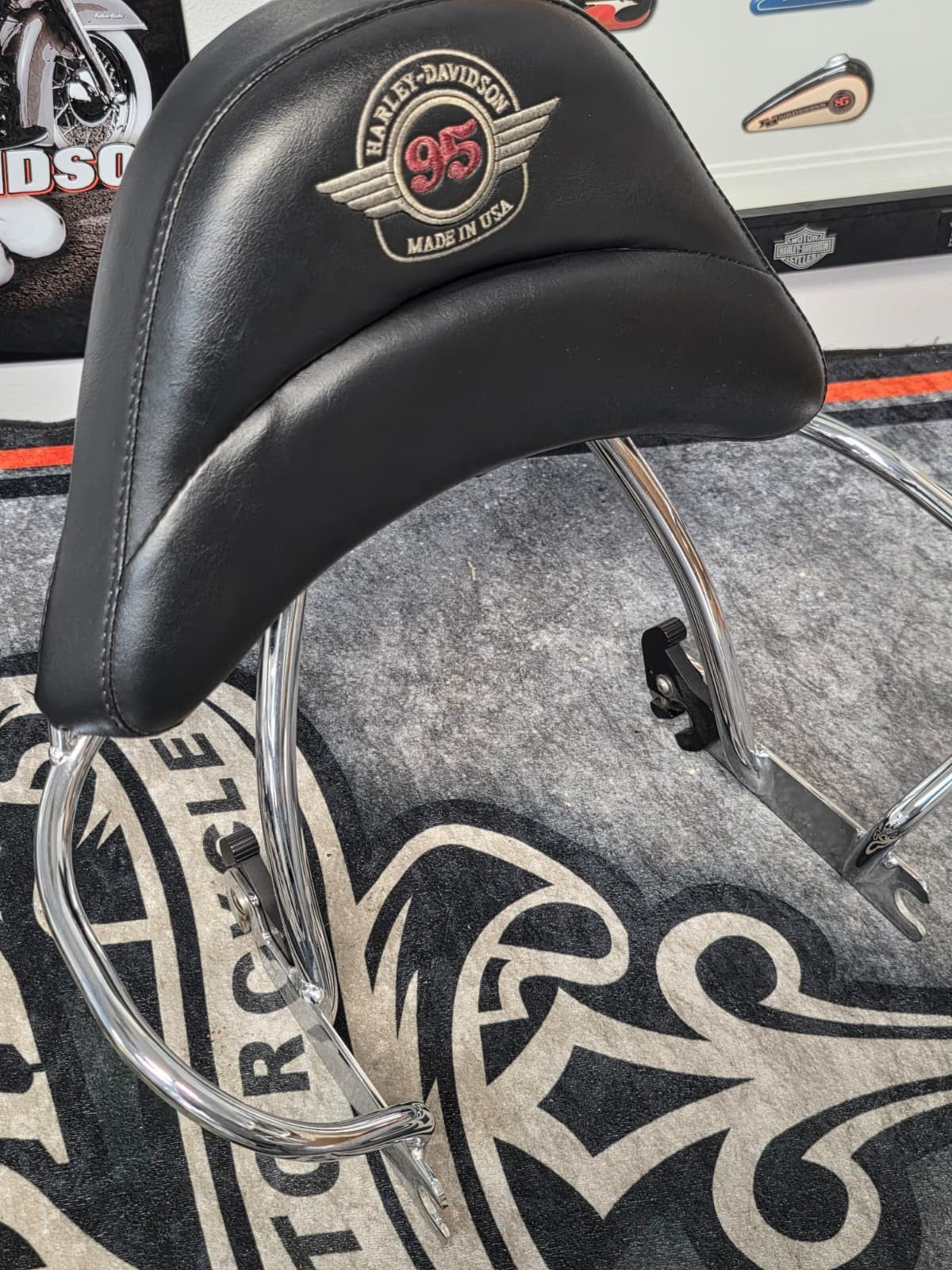 OEM 97-03 Heritage Springer 95th Detachable Tall Passenger Backrest Grab Rail