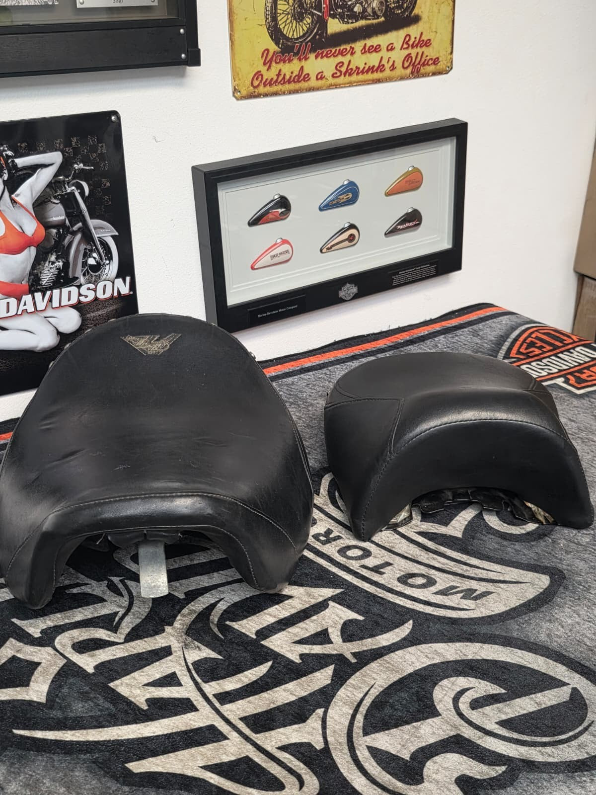 97-07 Harley DAVIDON TOURING MODELS FLHR ROAD KING PASSANGER AND DRIVER SEAT